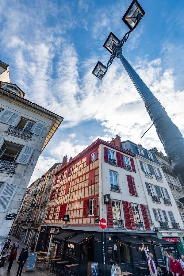 Duplex Typique Centre Bayonne Apartment 0*,
