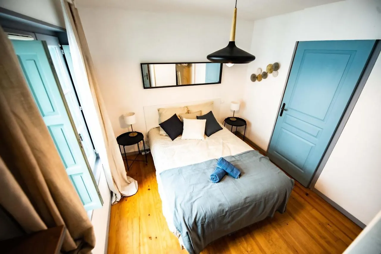 Duplex Typique Centre Bayonne Apartment